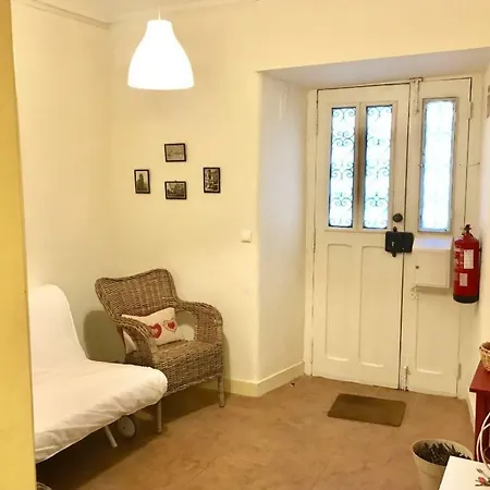 Flat In Historic Neighbourhood Apartmán